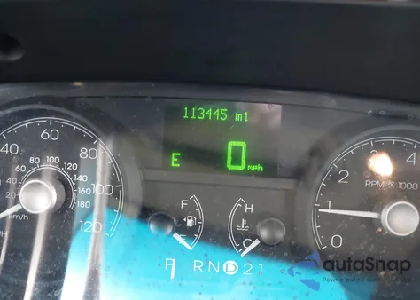 2006 Lincoln Town Car Designer Series z USA, uszkodzony, nr VIN 1LNHM83V66Y614960